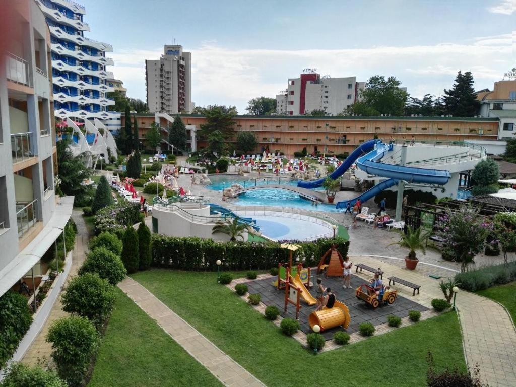 Apartment Konstantin In Trakia Plaza サニービーチ エクステリア 写真